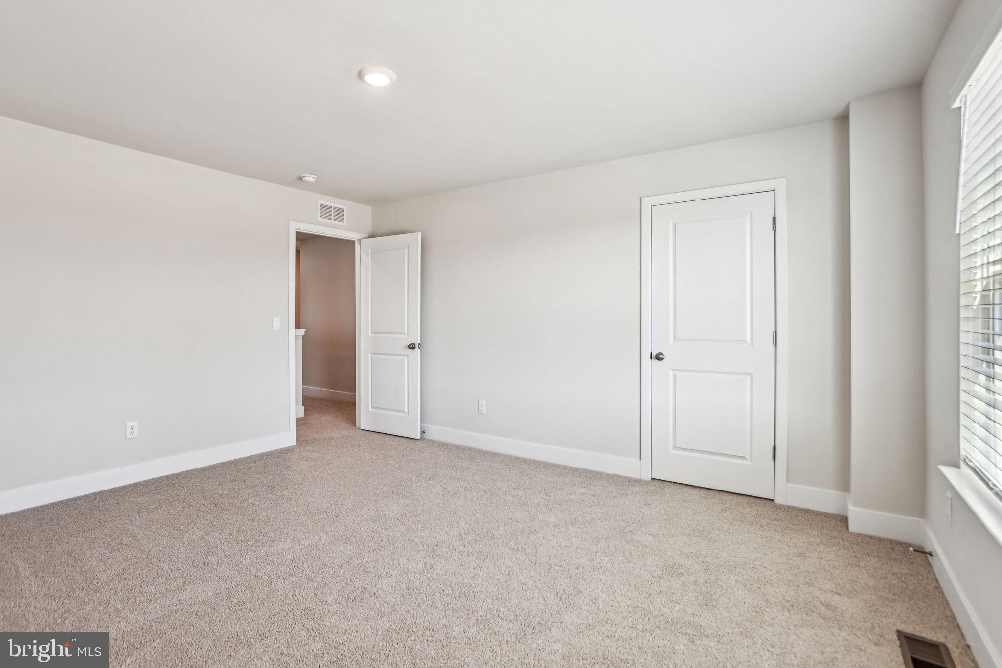 RETREAT AT WINDING CREEK - Residential