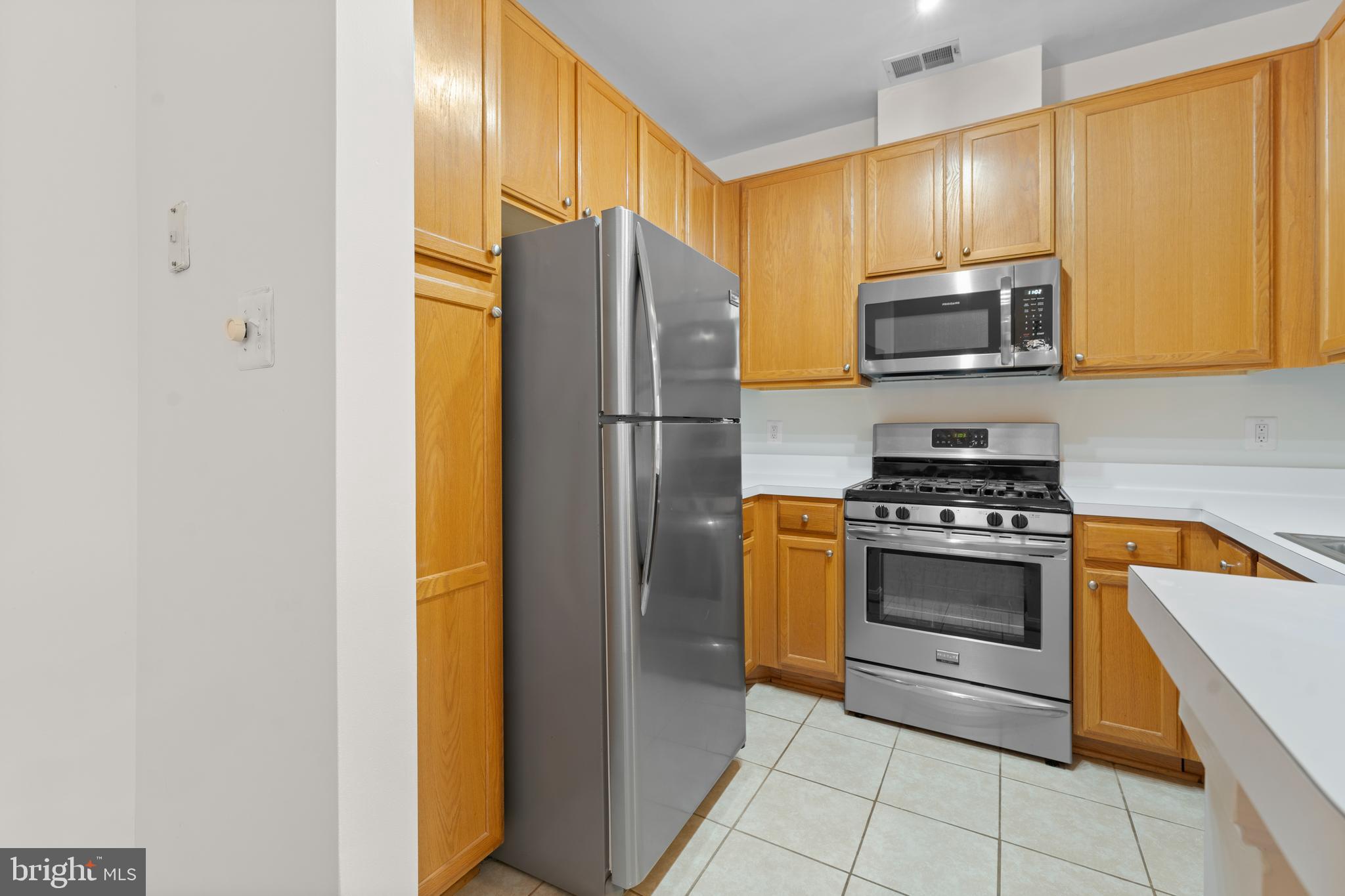 AMBER RIDGE AT MILESTONE - Residential