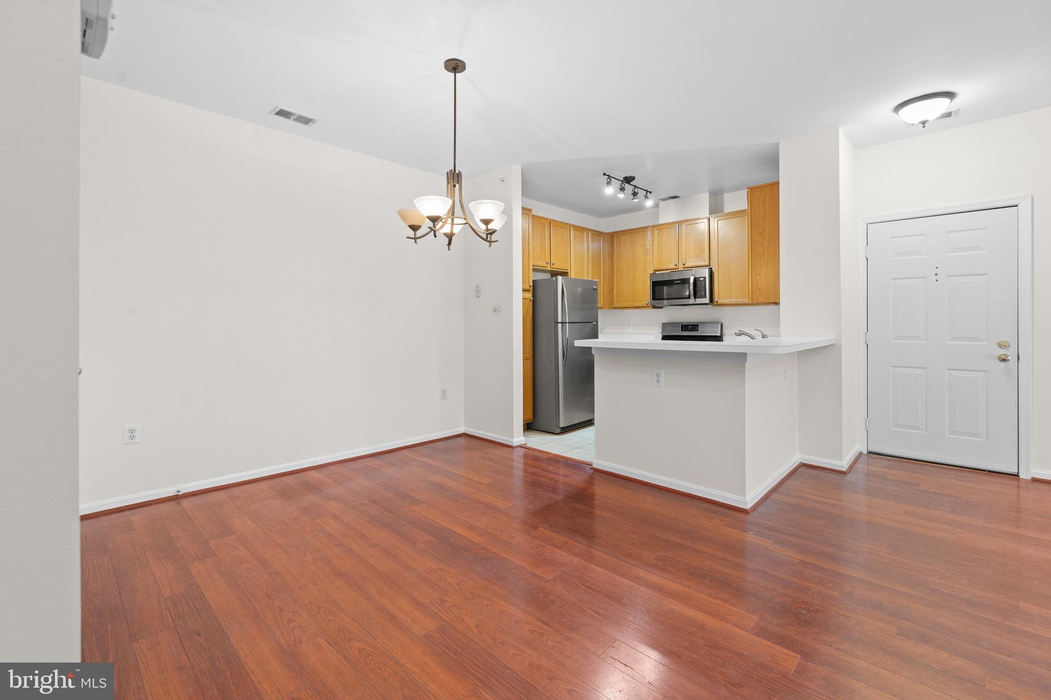 AMBER RIDGE AT MILESTONE - Residential