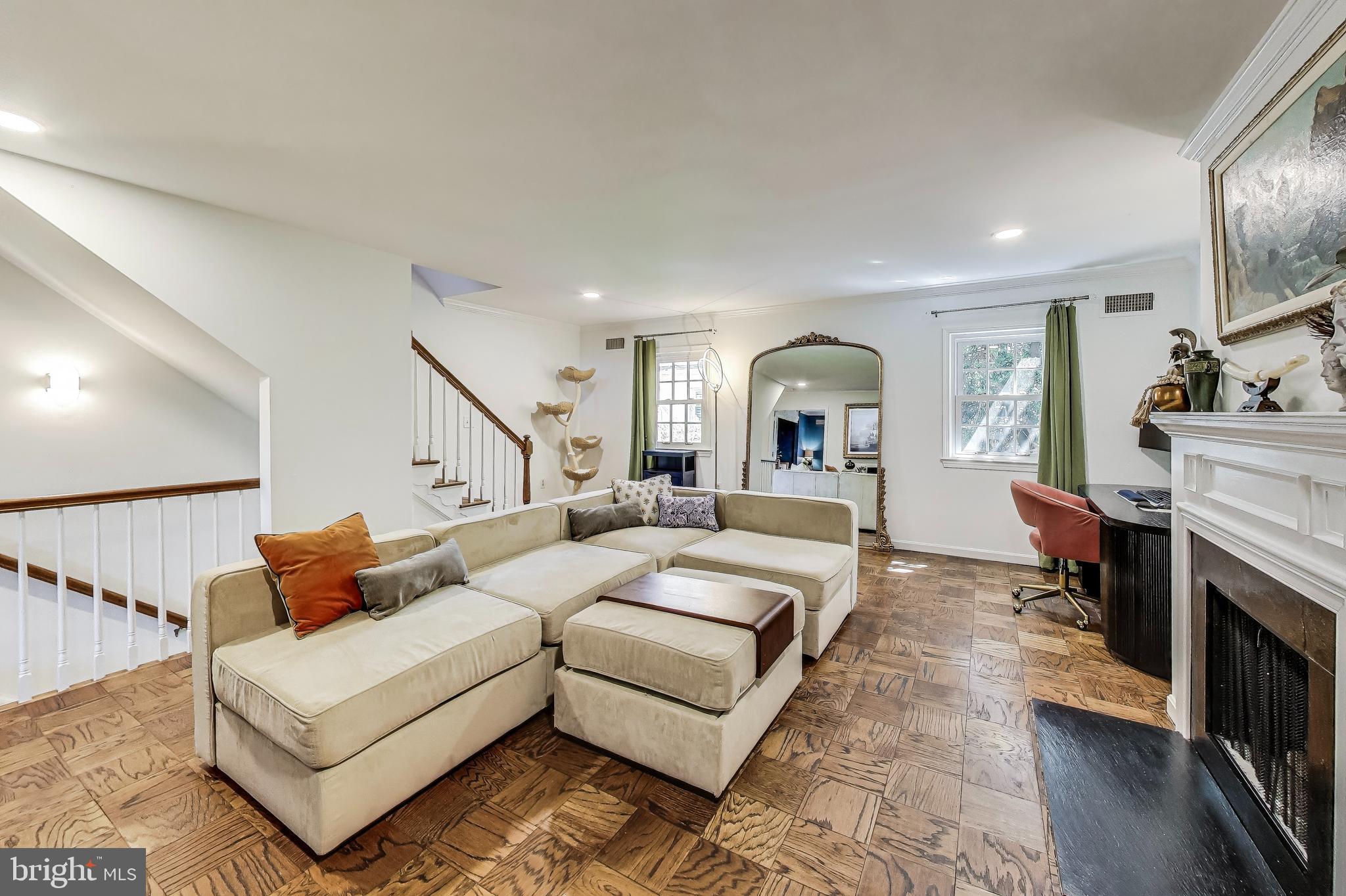 WATERGATE OF ALEXANDRIA - Residential