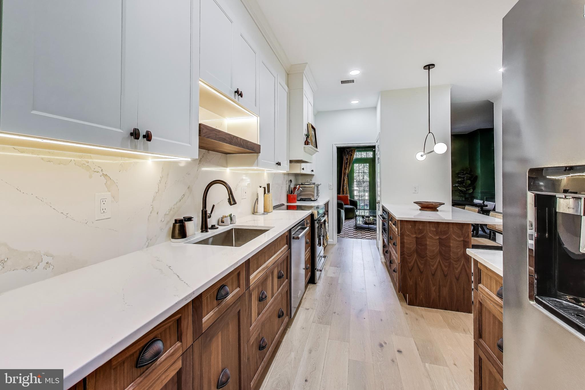 WATERGATE OF ALEXANDRIA - Residential