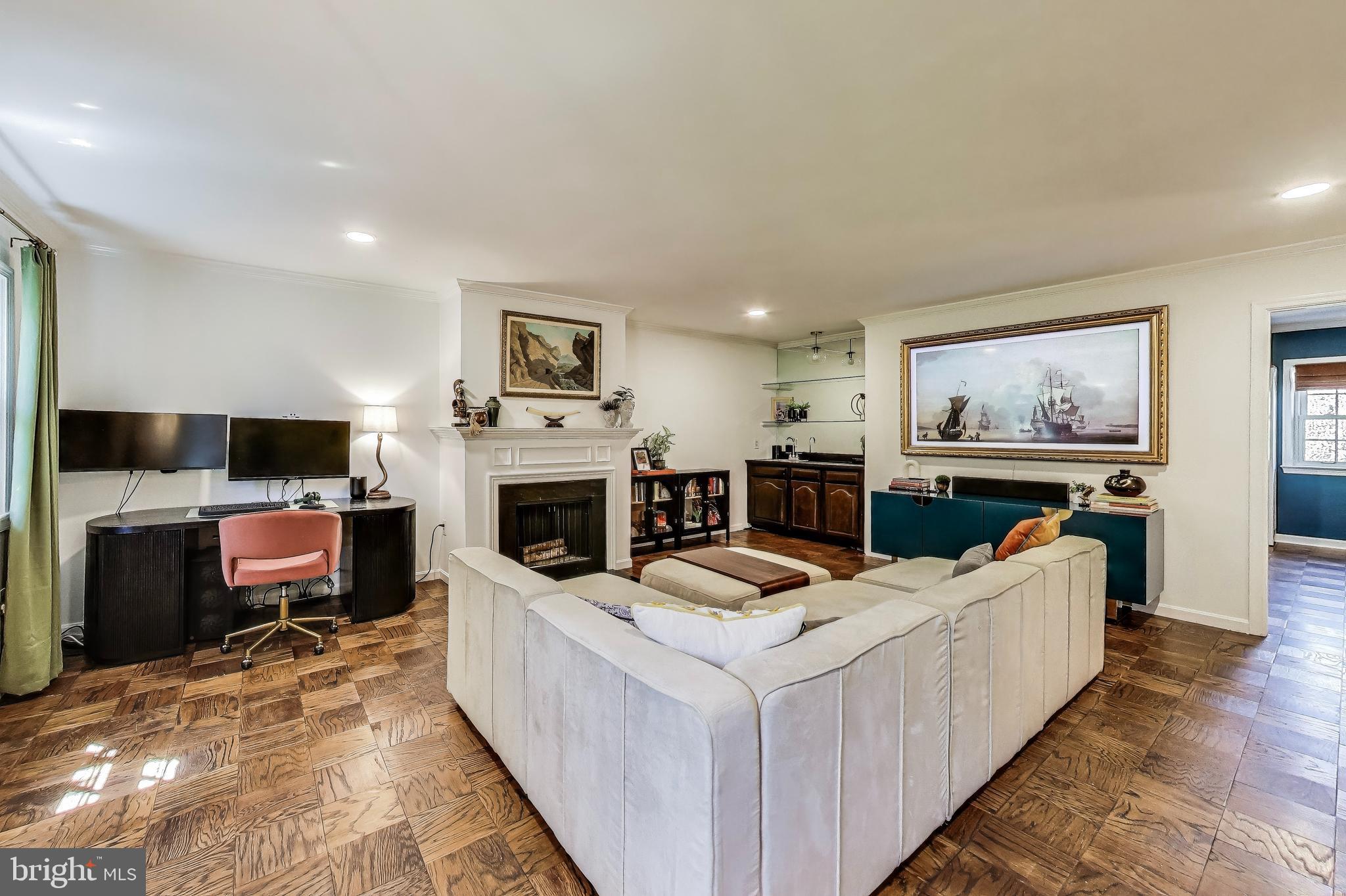 WATERGATE OF ALEXANDRIA - Residential