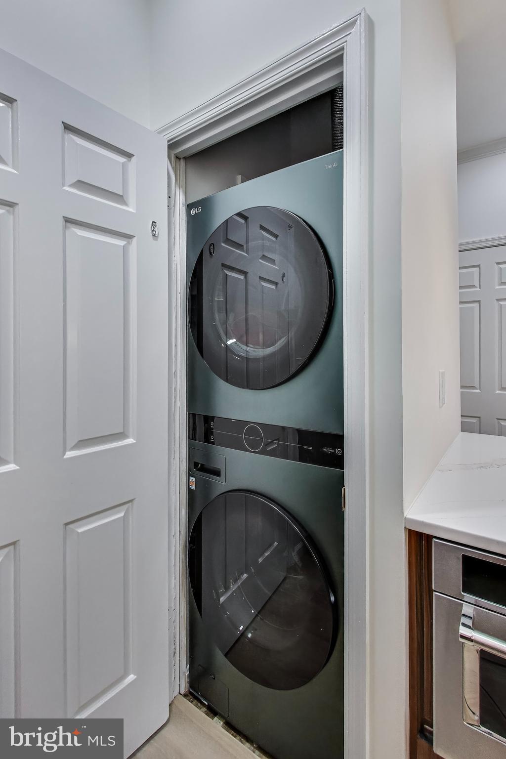 WATERGATE OF ALEXANDRIA - Residential