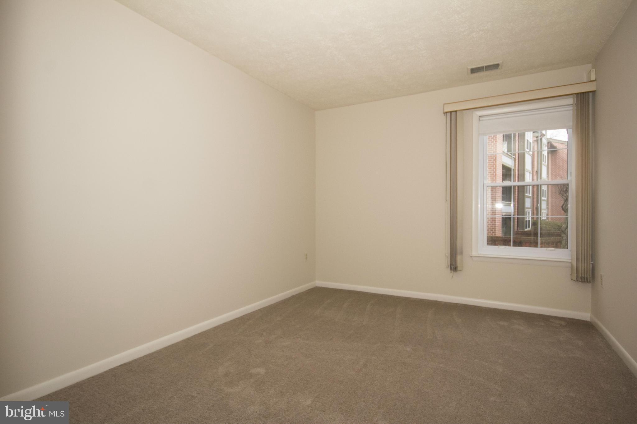 THE FALLS GARDEN - Residential Lease