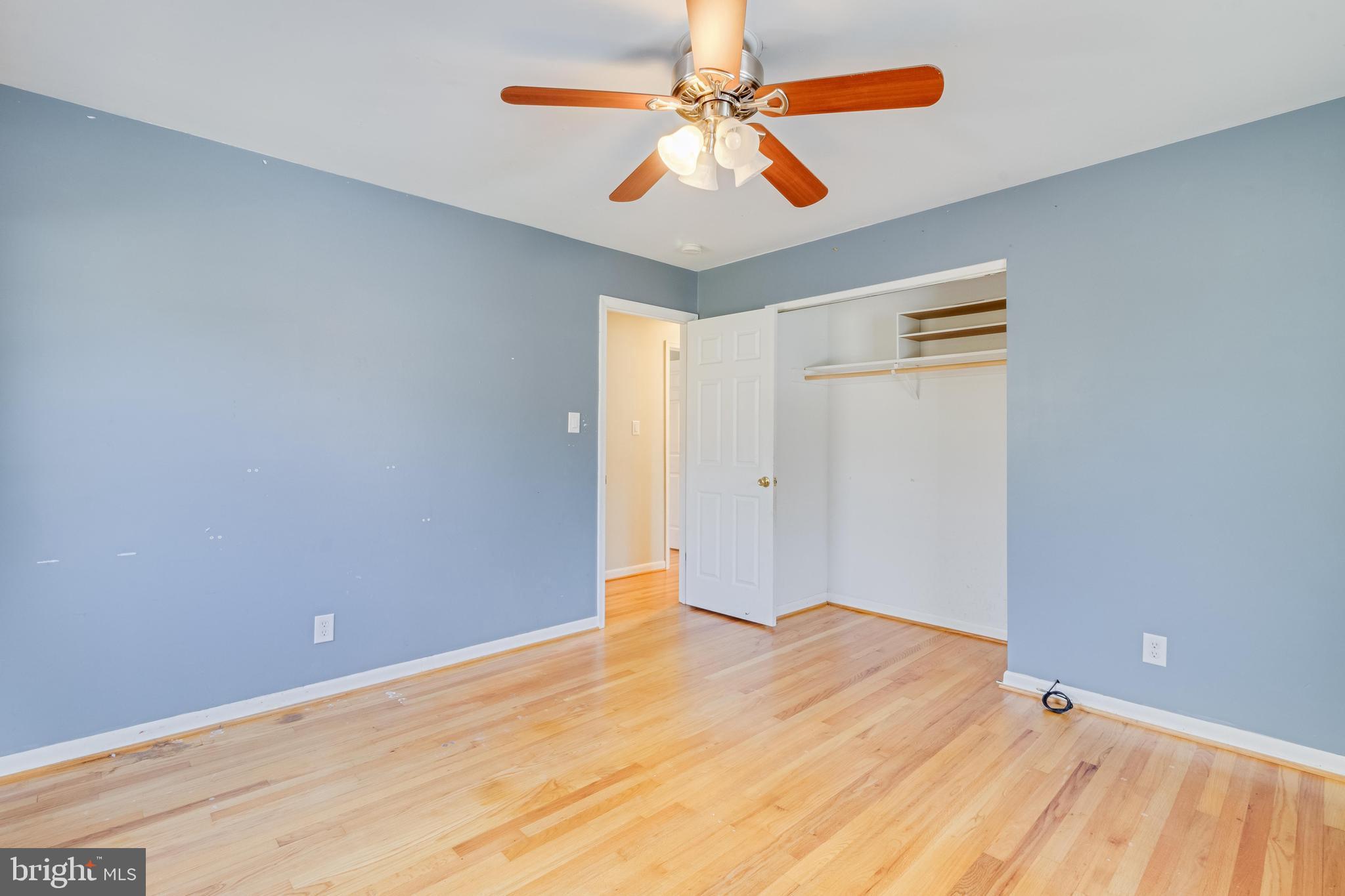 KINGSTON MANOR - Residential