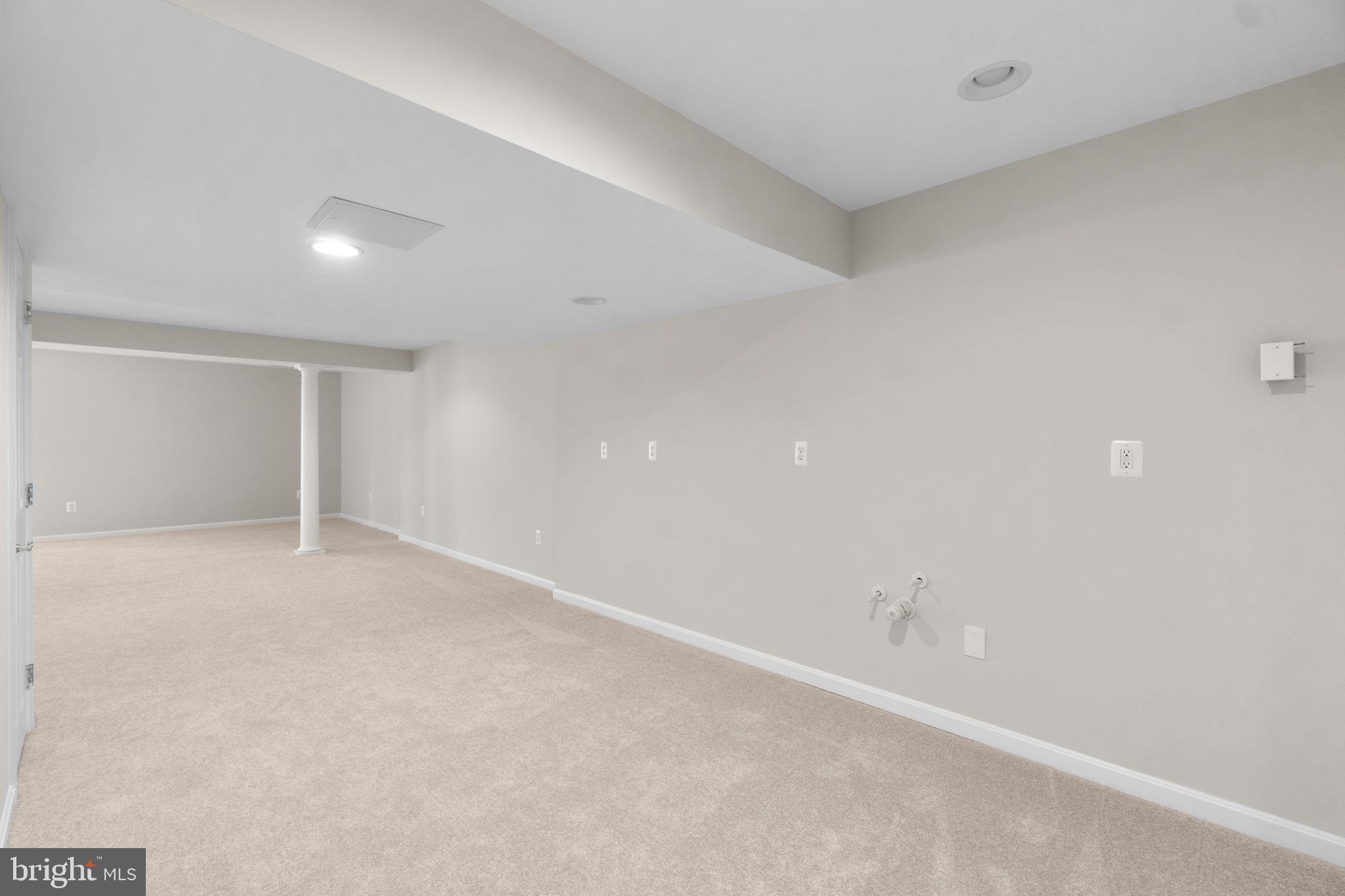 ROCKBURN COMMONS - Residential