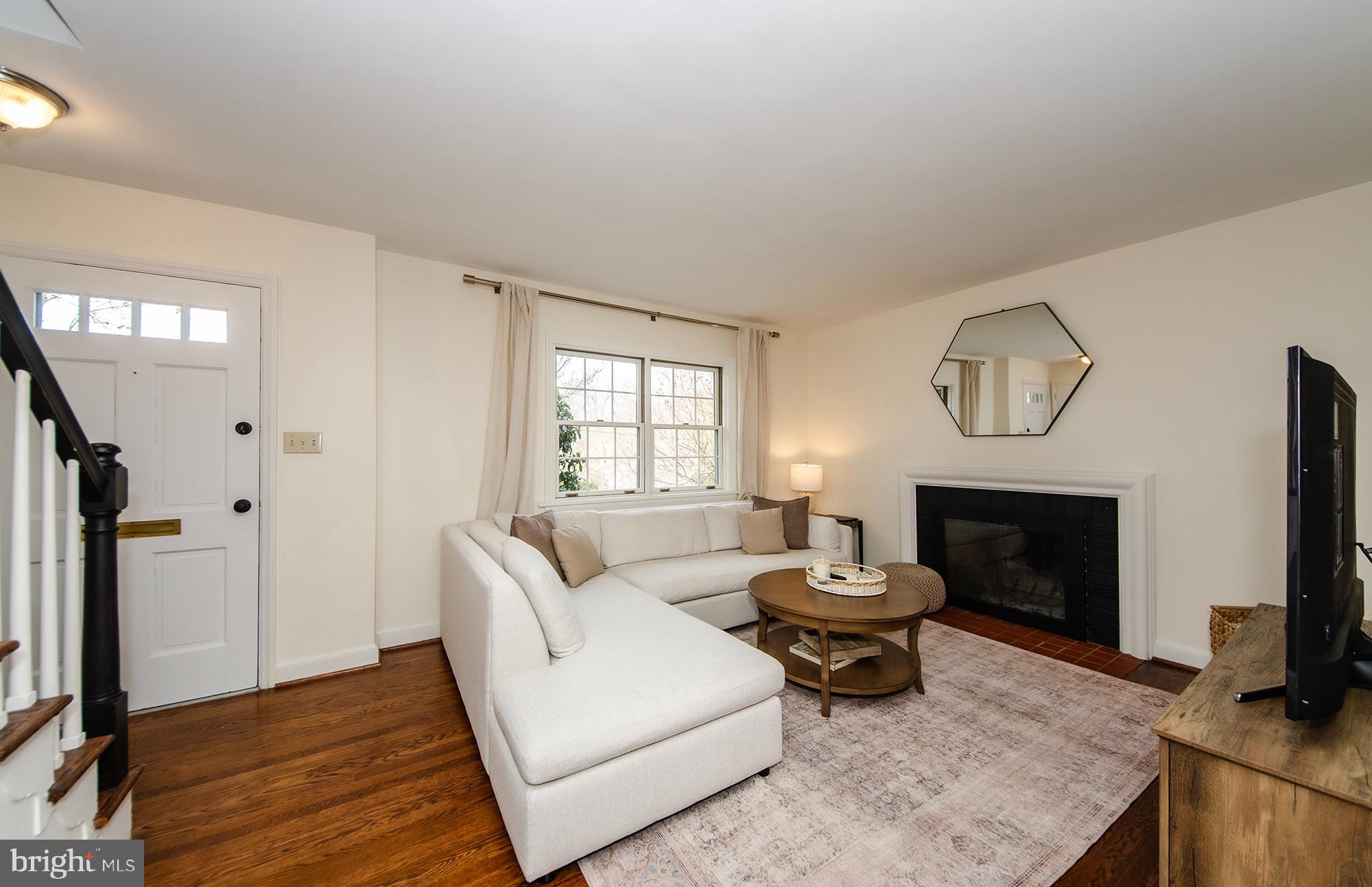 BARCROFT - Residential