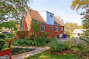 BARCROFT - Residential