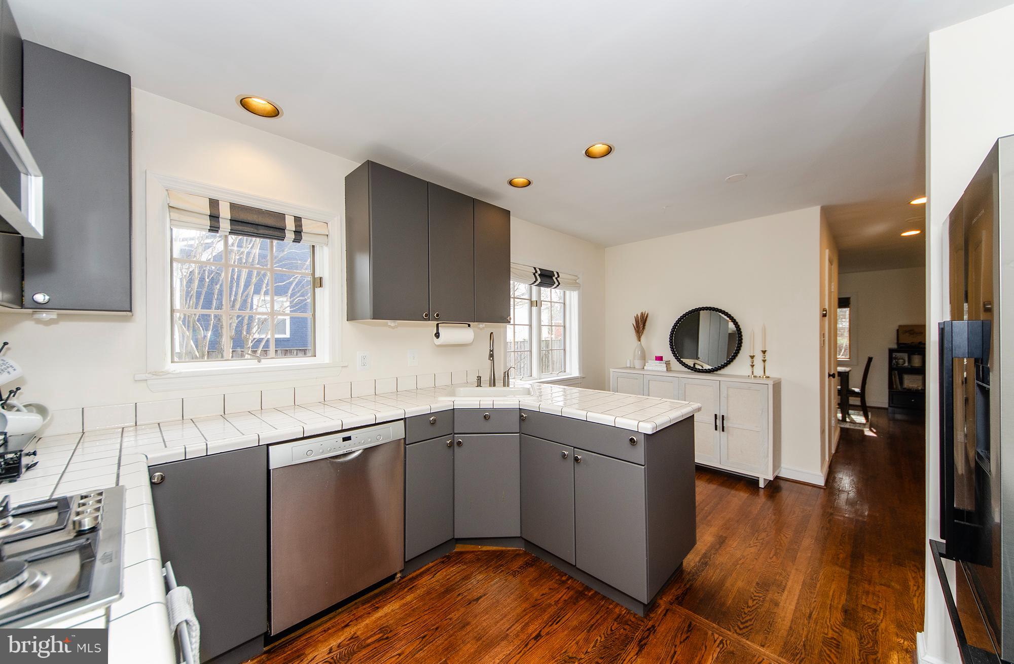 BARCROFT - Residential