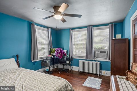 Tiny photo for 54 Warren Street, BEVERLY, NJ 08010 (MLS # NJBL2111584)