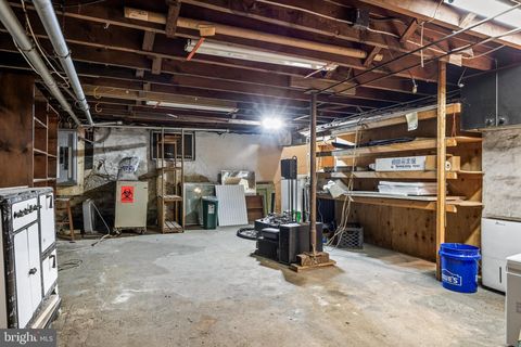 Tiny photo for 54 Warren Street, BEVERLY, NJ 08010 (MLS # NJBL2111584)
