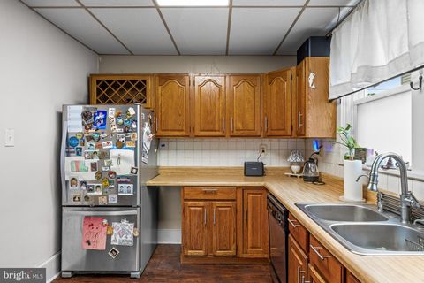 Tiny photo for 54 Warren Street, BEVERLY, NJ 08010 (MLS # NJBL2111584)