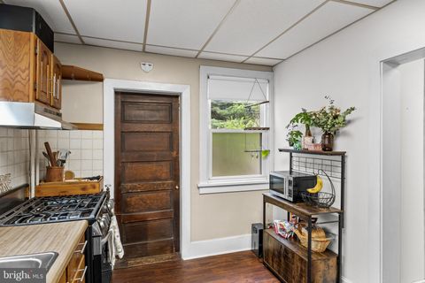 Tiny photo for 54 Warren Street, BEVERLY, NJ 08010 (MLS # NJBL2111584)