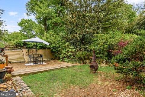 Tiny photo for 54 Warren Street, BEVERLY, NJ 08010 (MLS # NJBL2111584)