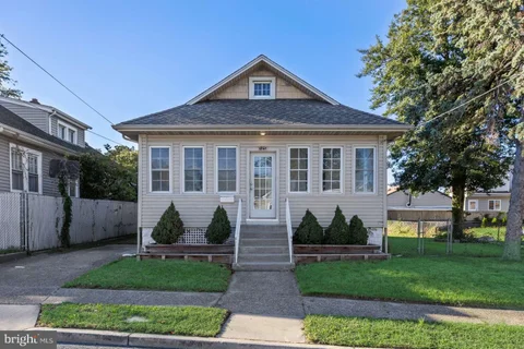 123 Barnaby Avenue, Gloucester City, NJ 08030 - #: NJCD2128490