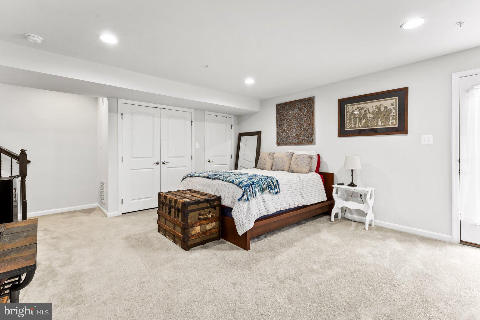 CREEKSIDE VILLAGE AT TANYARD SPRINGS - Residential