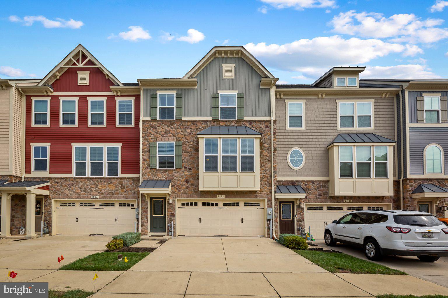 CREEKSIDE VILLAGE AT TANYARD SPRINGS - Residential