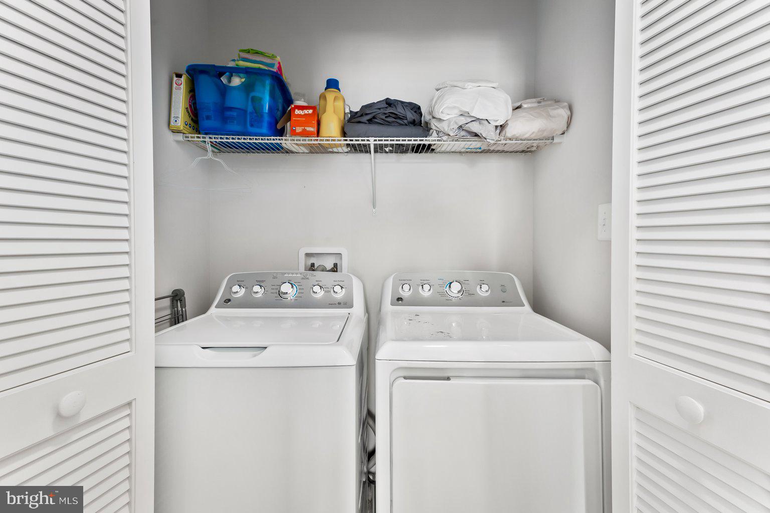 CREEKSIDE VILLAGE AT TANYARD SPRINGS - Residential