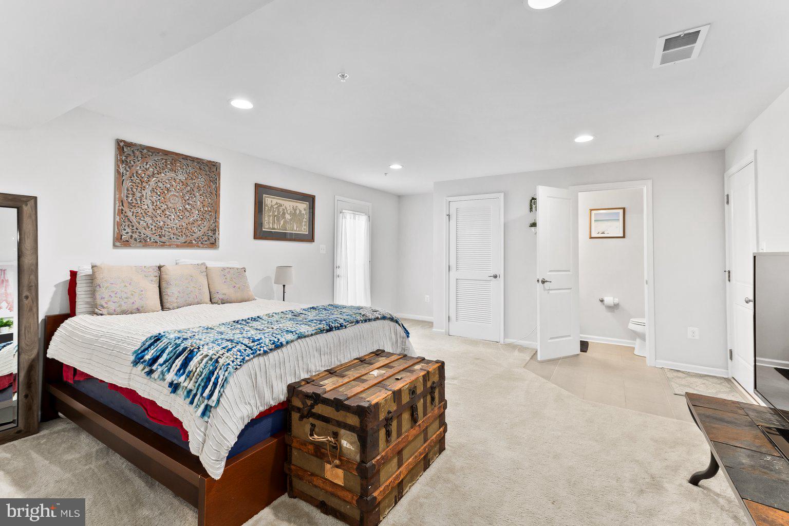 CREEKSIDE VILLAGE AT TANYARD SPRINGS - Residential