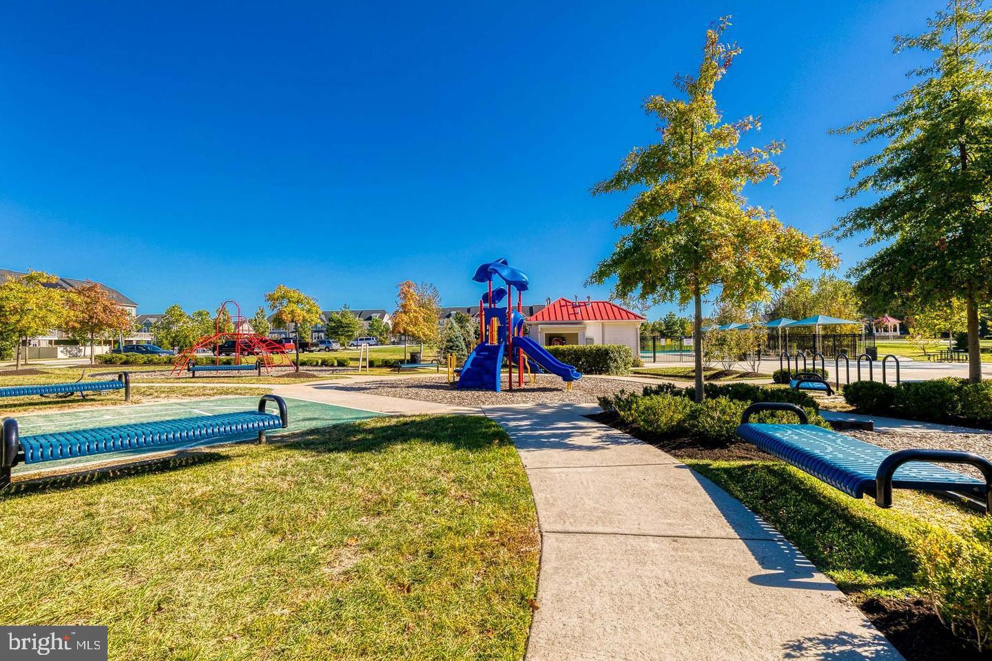 CREEKSIDE VILLAGE AT TANYARD SPRINGS - Residential