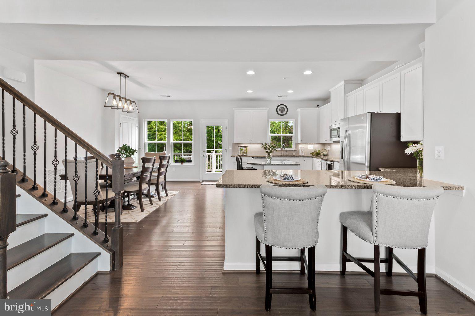 CREEKSIDE VILLAGE AT TANYARD SPRINGS - Residential