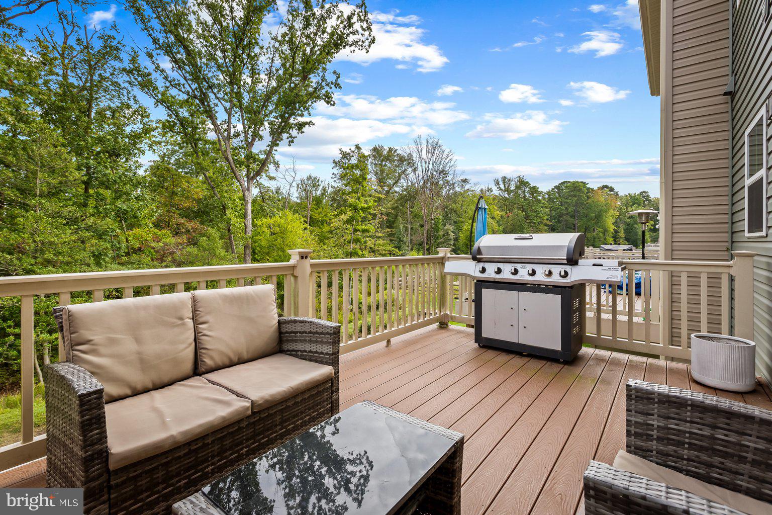 CREEKSIDE VILLAGE AT TANYARD SPRINGS - Residential