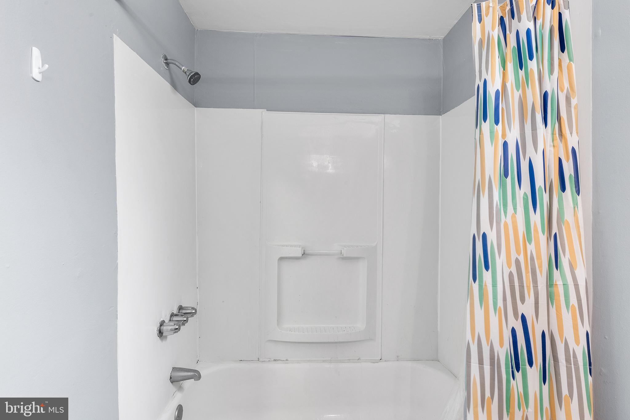 GRADUATE HOSPITAL - Residential Lease