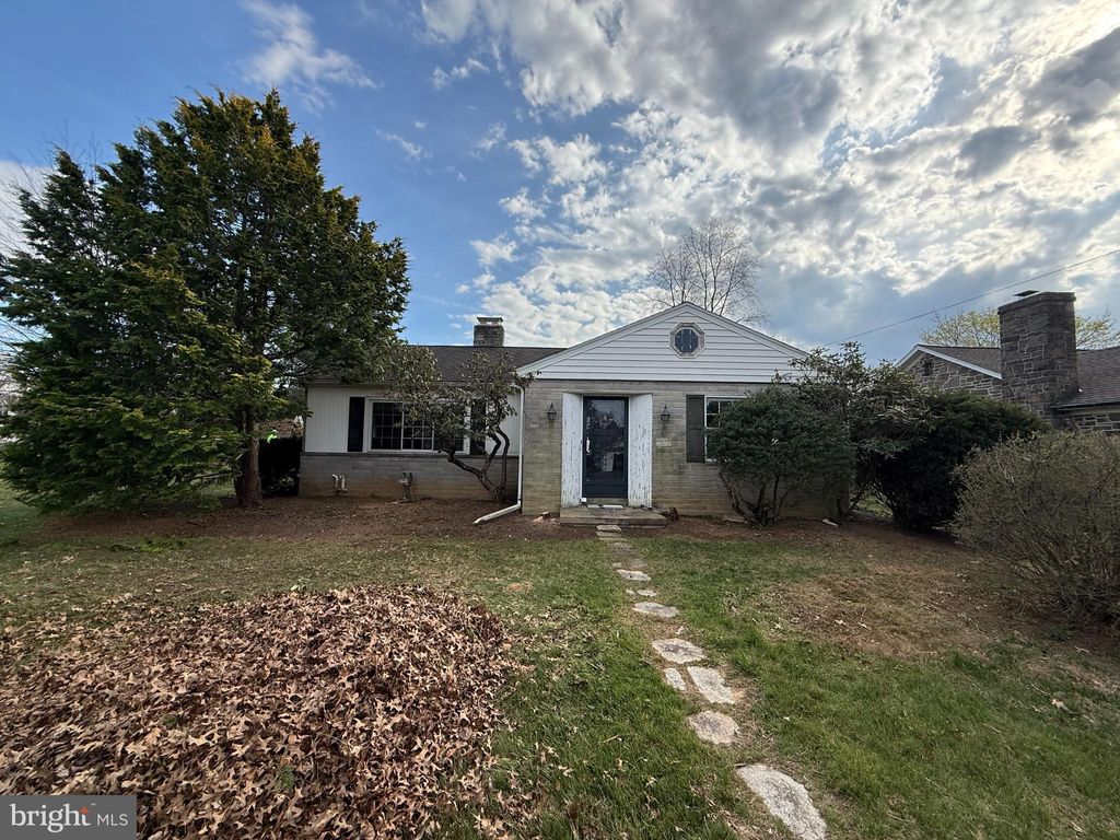 Photo of 241 Clearview Road, HANOVER, PA 17331 (MLS # PAYK2100666)