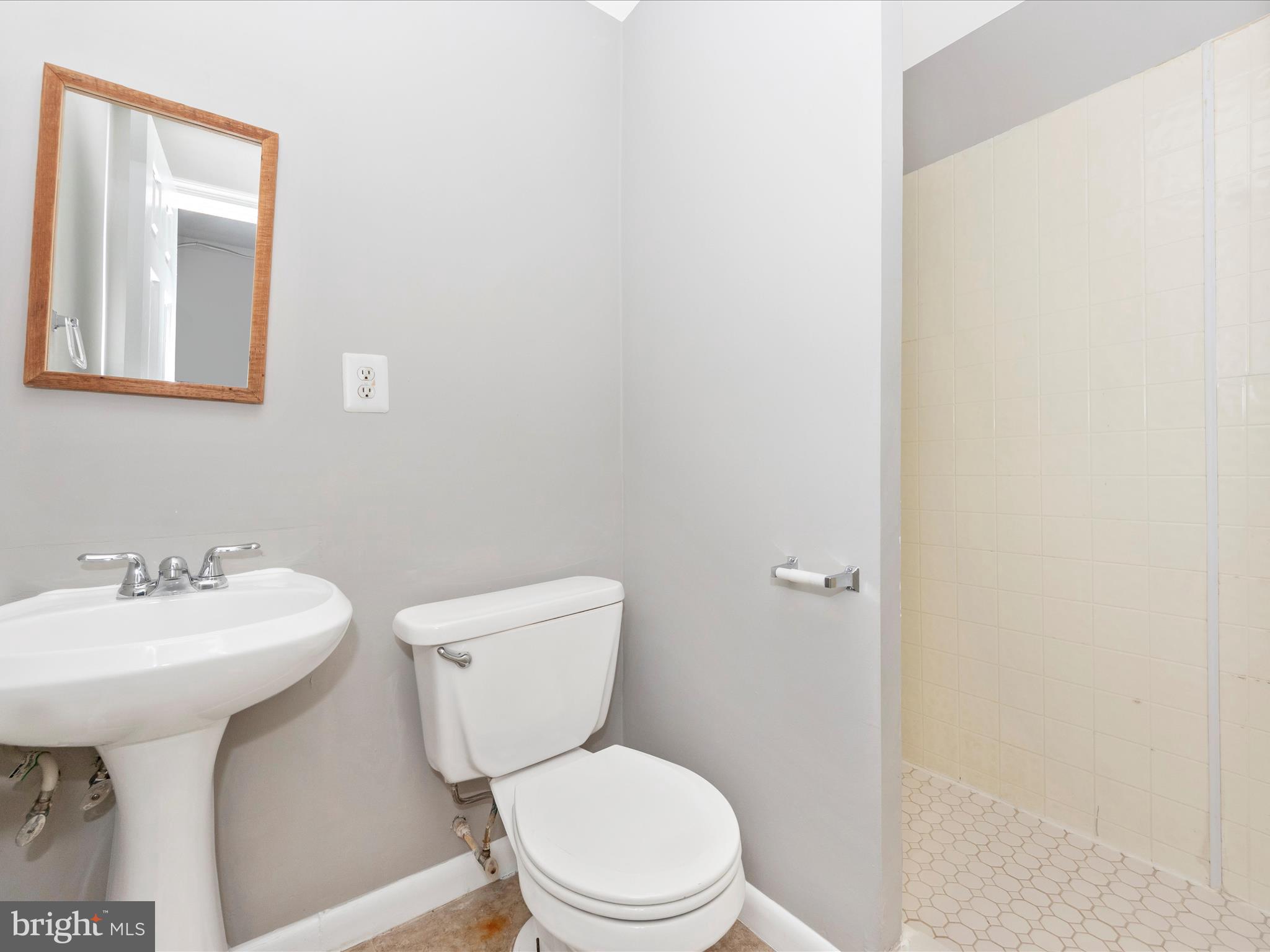 DALE CITY - Residential