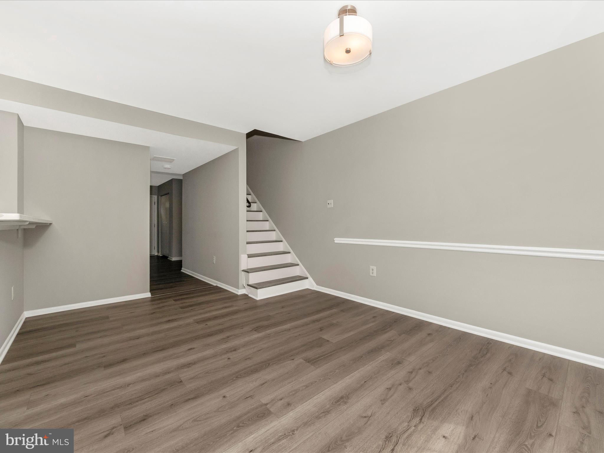 DALE CITY - Residential