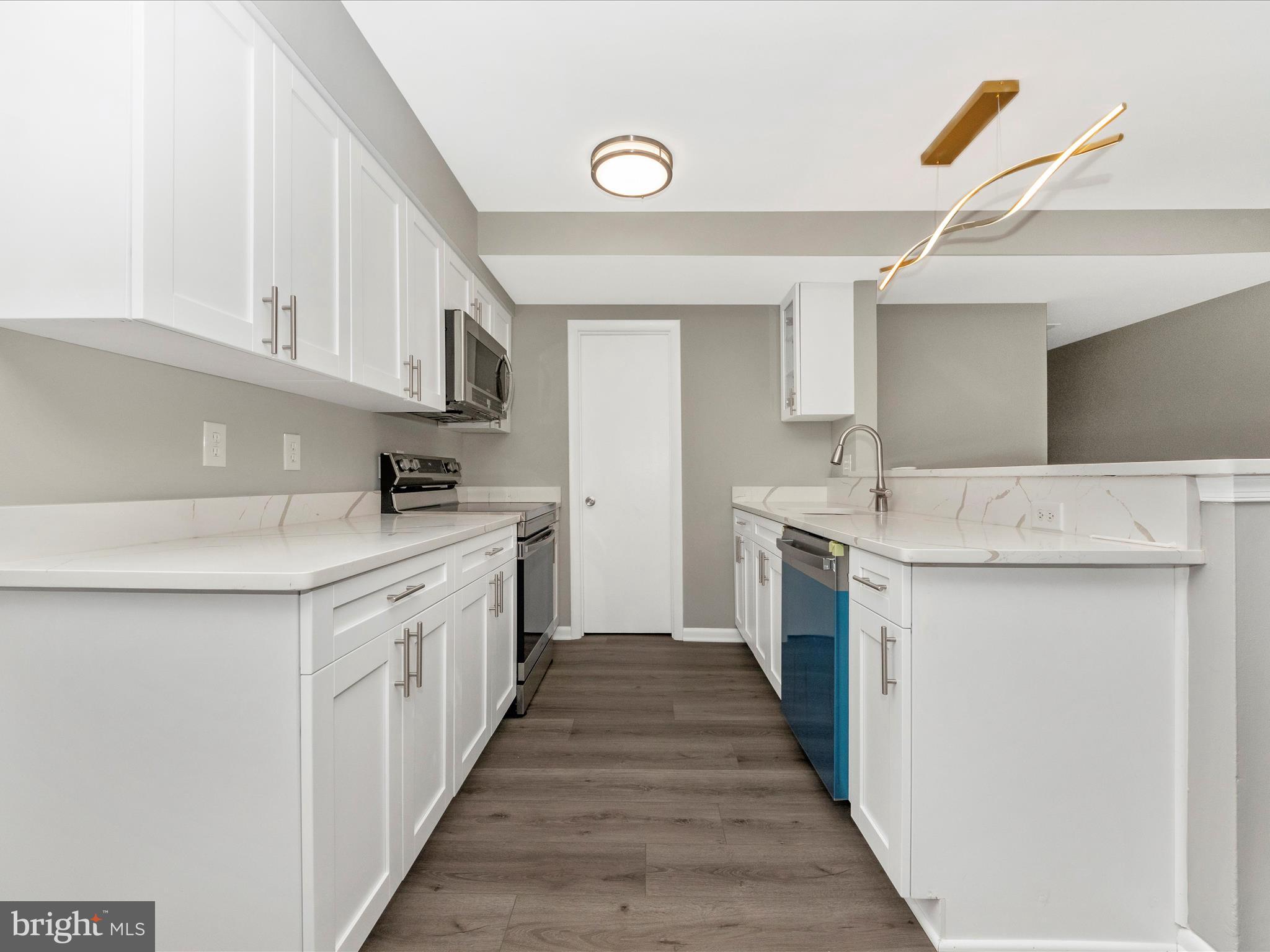 DALE CITY - Residential