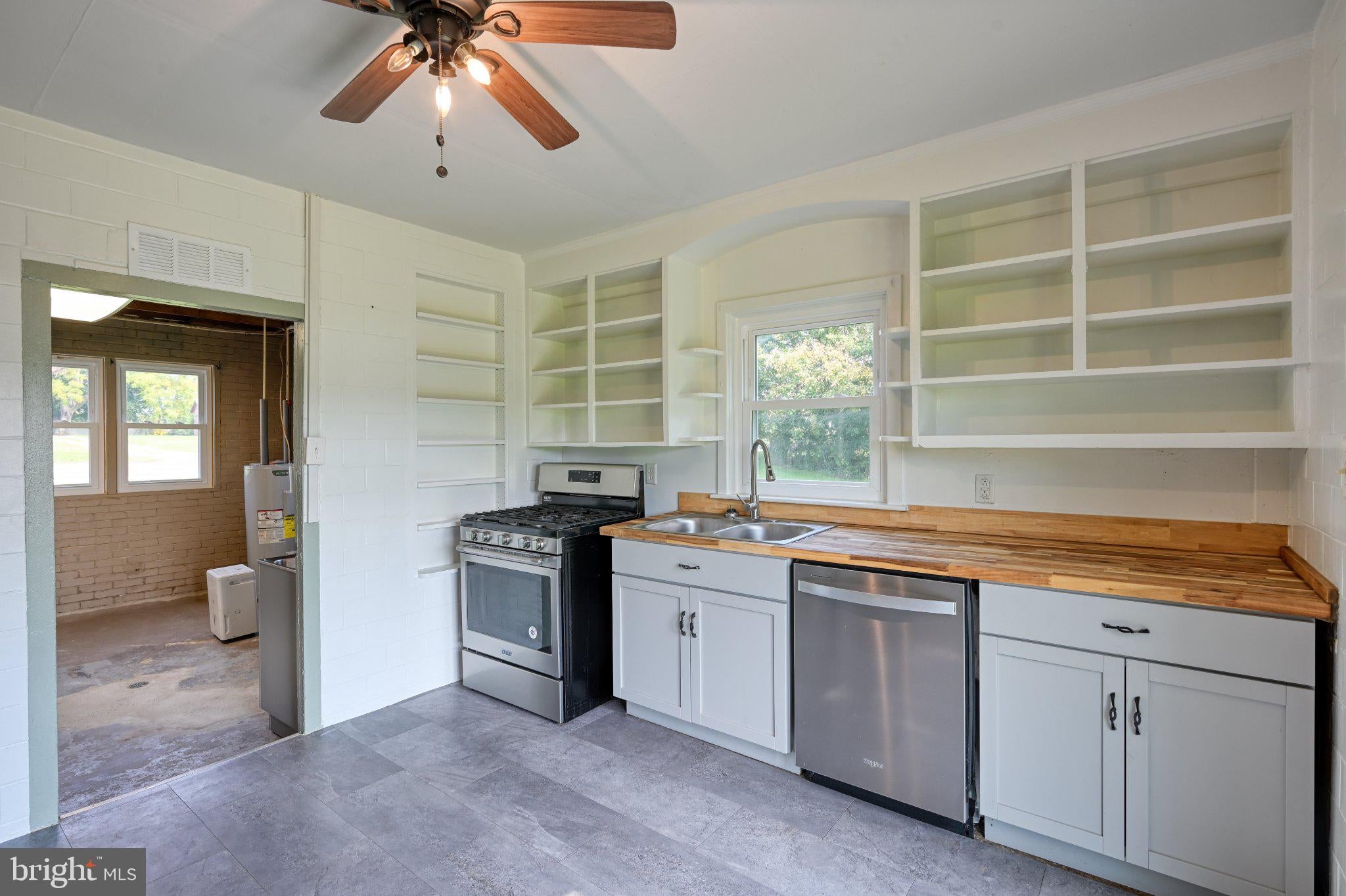 528 JONESTOWN ROAD