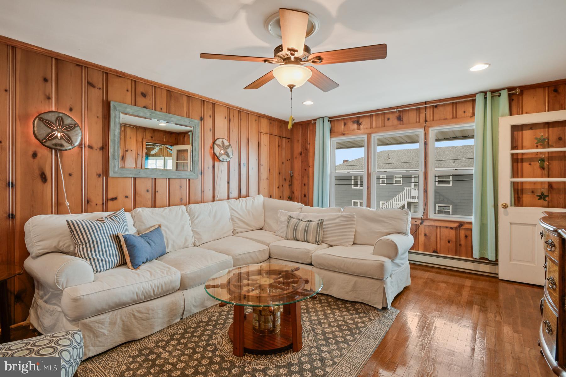 808 ST LOUIS AVE AVENUE 3