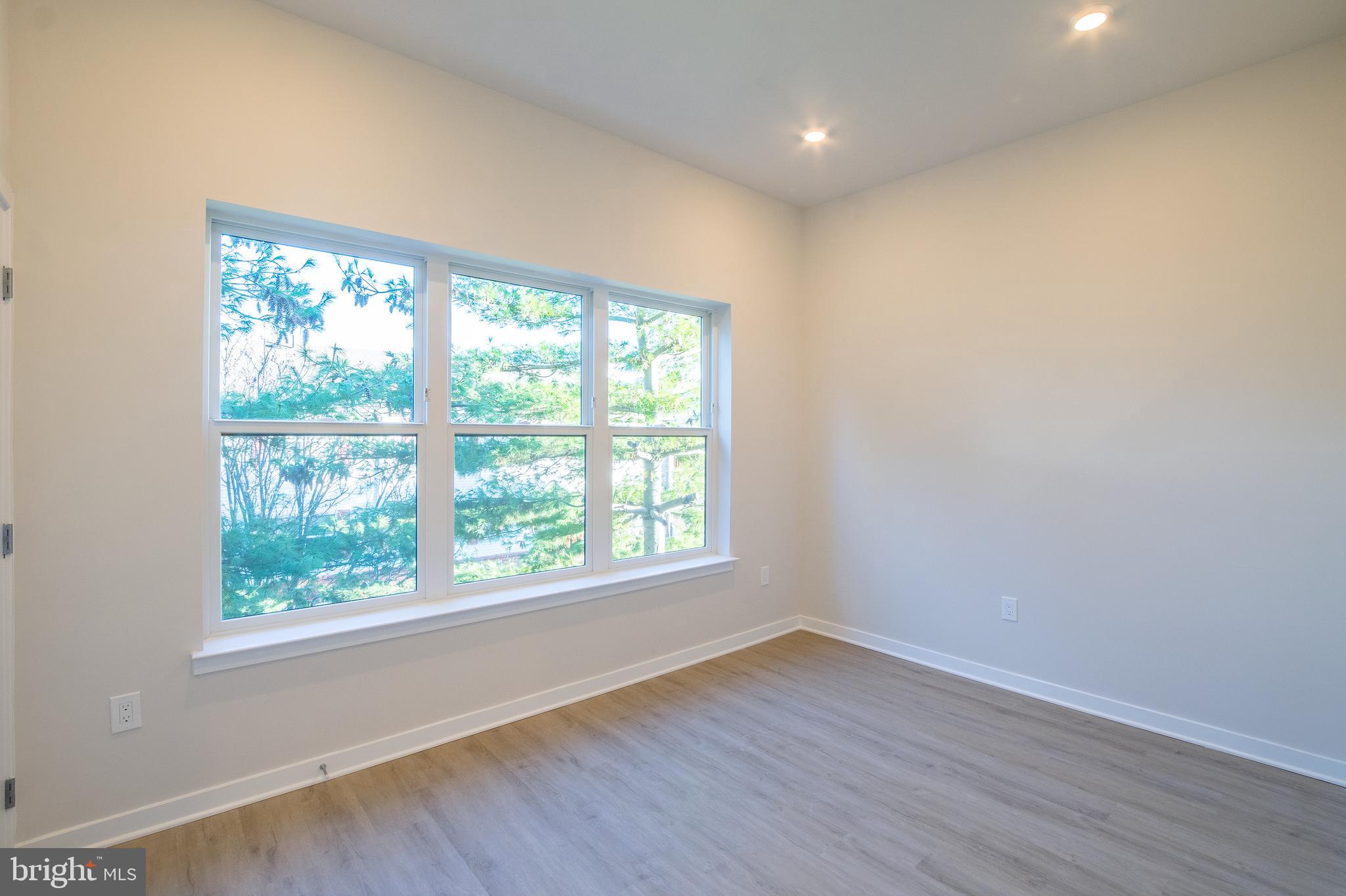 GRAYS FERRY - Residential Lease