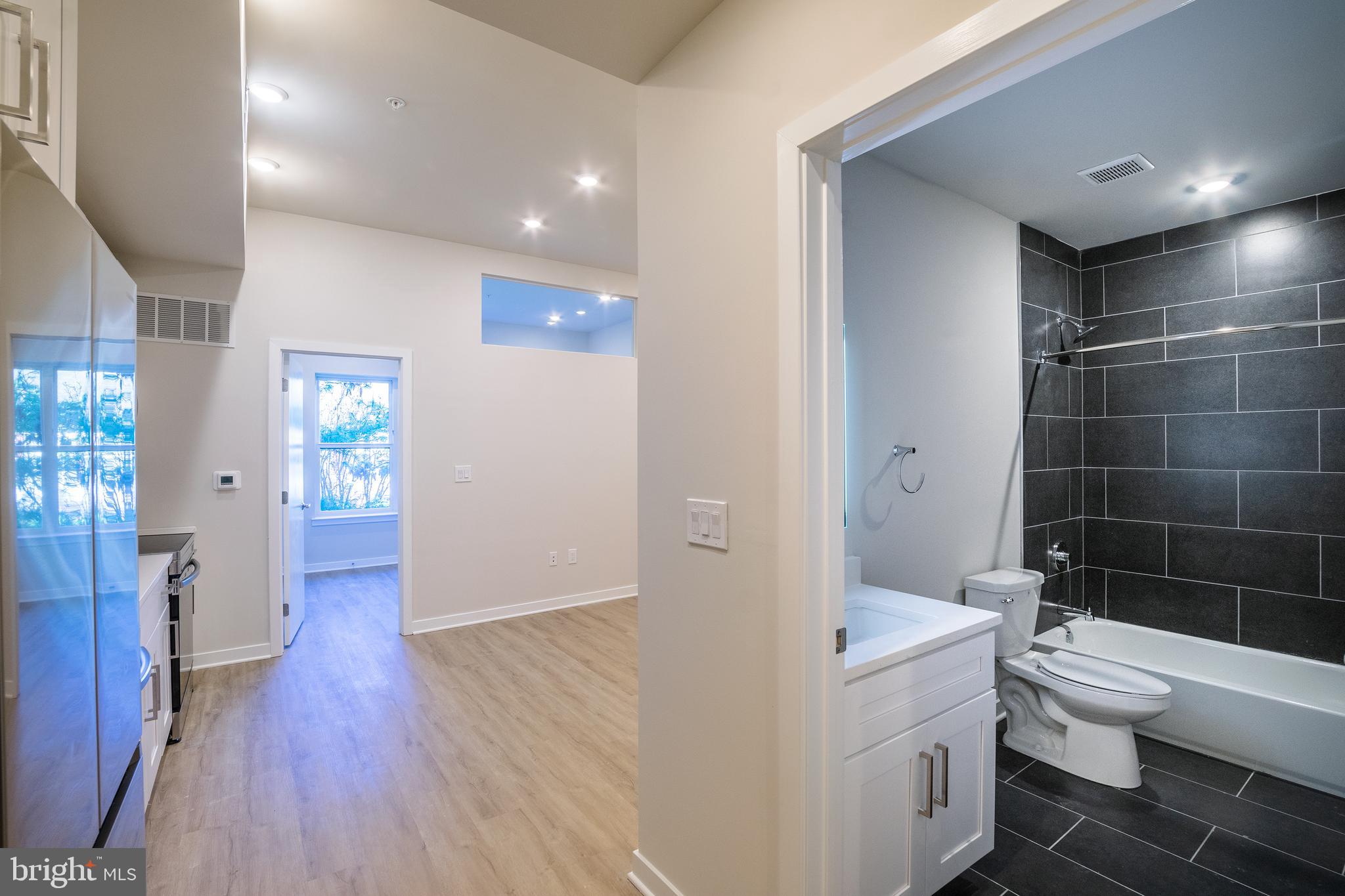 GRAYS FERRY - Residential Lease