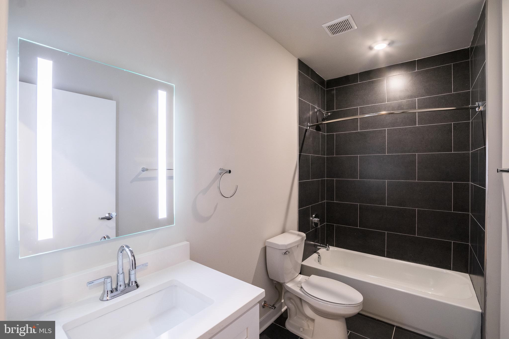 GRAYS FERRY - Residential Lease