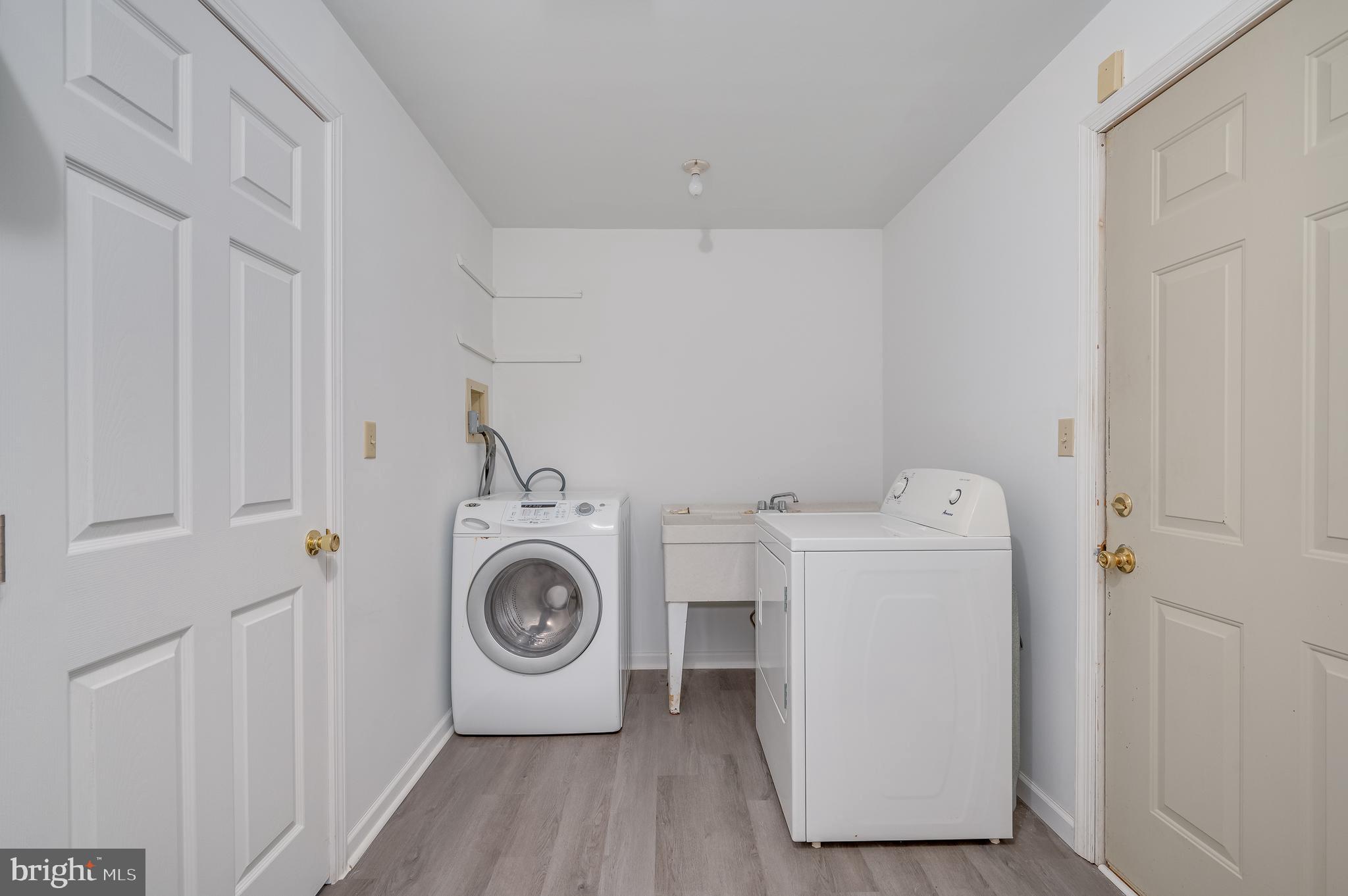 WHITINGS GLEN - Residential