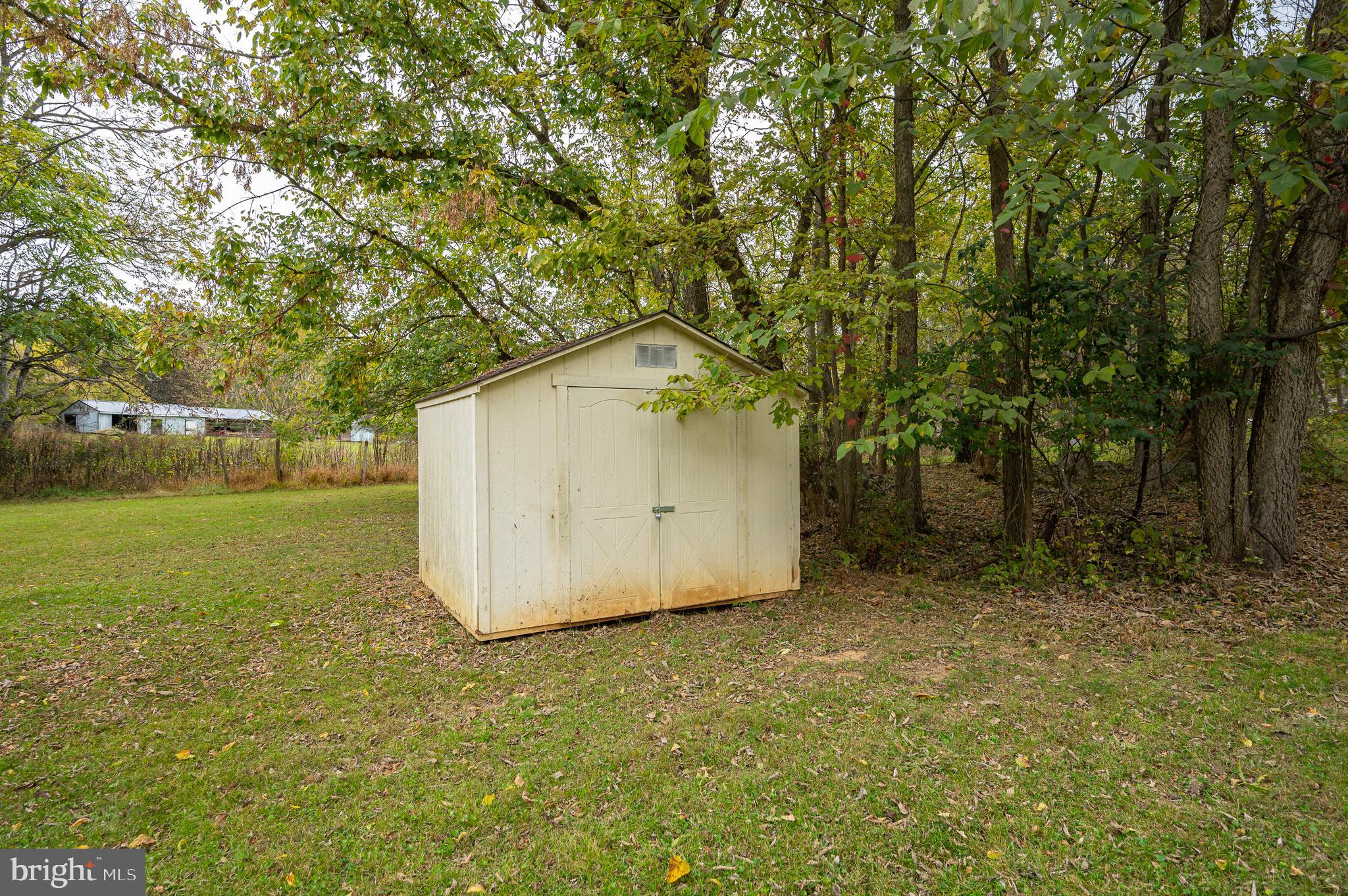 WHITINGS GLEN - Residential