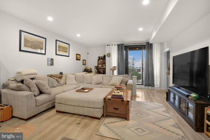 Available Early June:

Explore this inviting second-level 2-bedroom, 2-bathroom apartment featuring a front balcony and ample living space. Off-street parking, when available, is an additional $200/month. The large, open living area offers wood floors, recessed lighting, and sliding glass doors leading to a lovely balcony. Your kitchen is equipped with white shaker cabinets, counter seating, and a full suite of sleek stainless steel appliances. Just behind the kitchen, you'll find a generously sized bedroom, while the adjacent bedroom includes its own ensuite bathroom for added privacy and comfort. Both bathrooms boast modern fixtures and a closet houses your stacked washer/dryer. Enjoy Central A/C for comfort all year long. Please note: photos & video tour are from a similar unit; exact layouts & finishes may vary. Schedule a viewing today!

Lease Terms:

Generally, 1st month, 12th month, and 1 month security deposit due at, or prior to, lease signing. Other terms may be required by Landlord. $55 application fee per applicant. Pets are conditional on owner's approval and may require an additional fee, if accepted. (Generally, $500/dog and $250/cat). Cold water is included. Tenants responsible for: electricity, gas, and cable/internet. Off-street parking, when available, is an additional $200/month. . Landlord Requirements: Applicants to make 3x the monthly rent in verifiable net income, credit history to be considered (i.e. no active collections), no evictions within the past 4 years, and must have a verifiable rental history with on-time rental payments. Exceptions to this criteria may exist under the law and will be considered. Cosigners accepted.