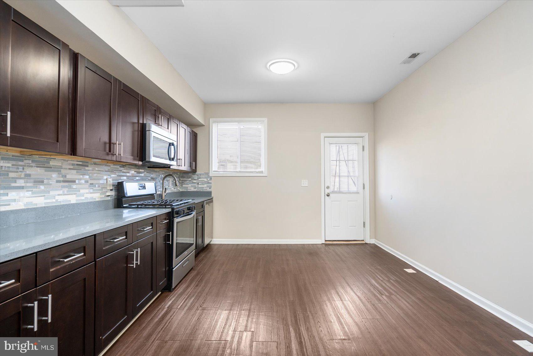 WAVERLY - Residential