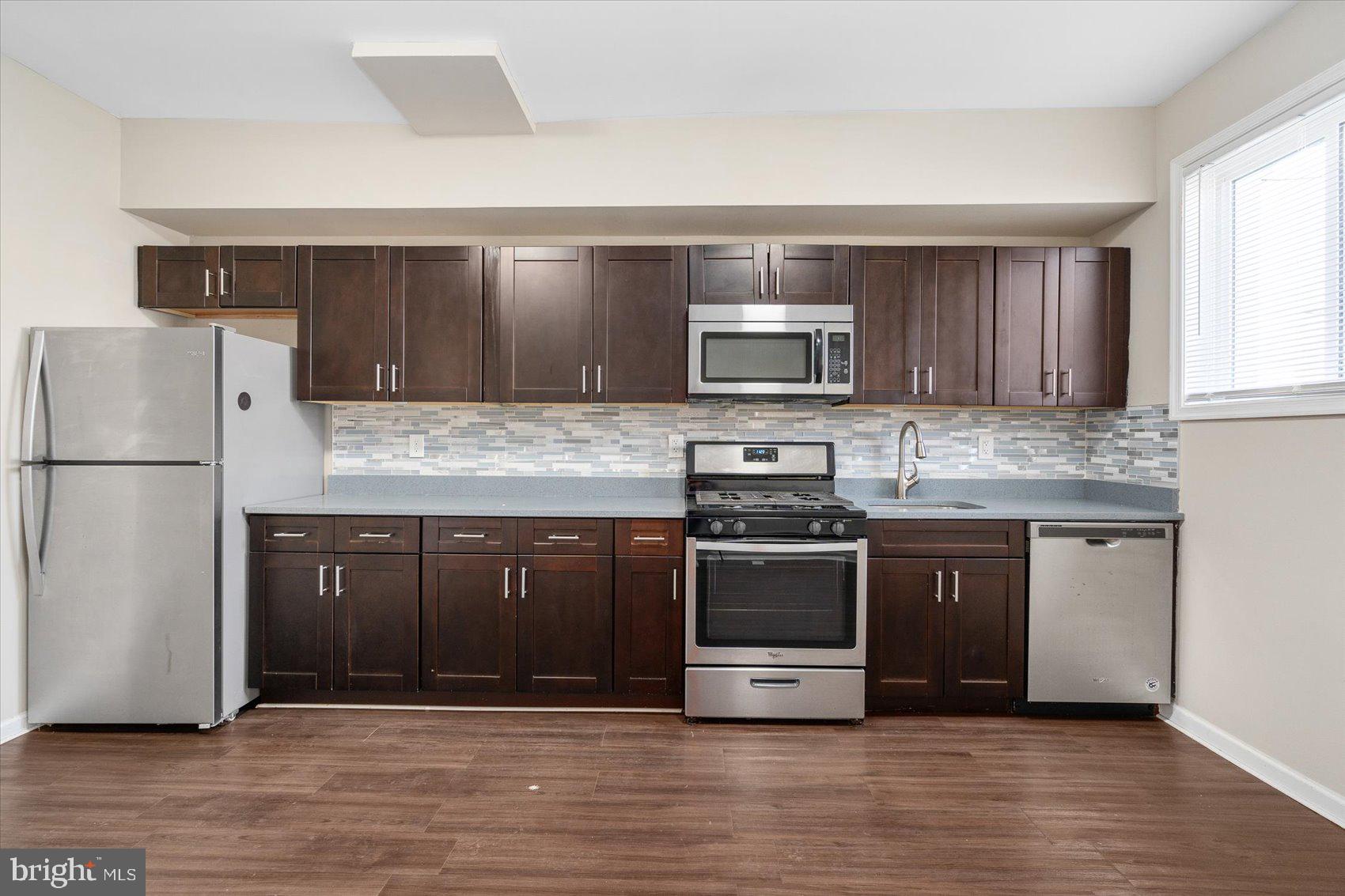 WAVERLY - Residential