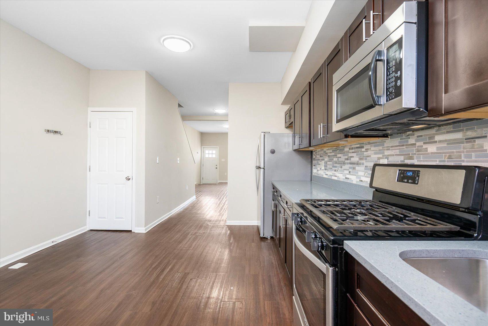 WAVERLY - Residential