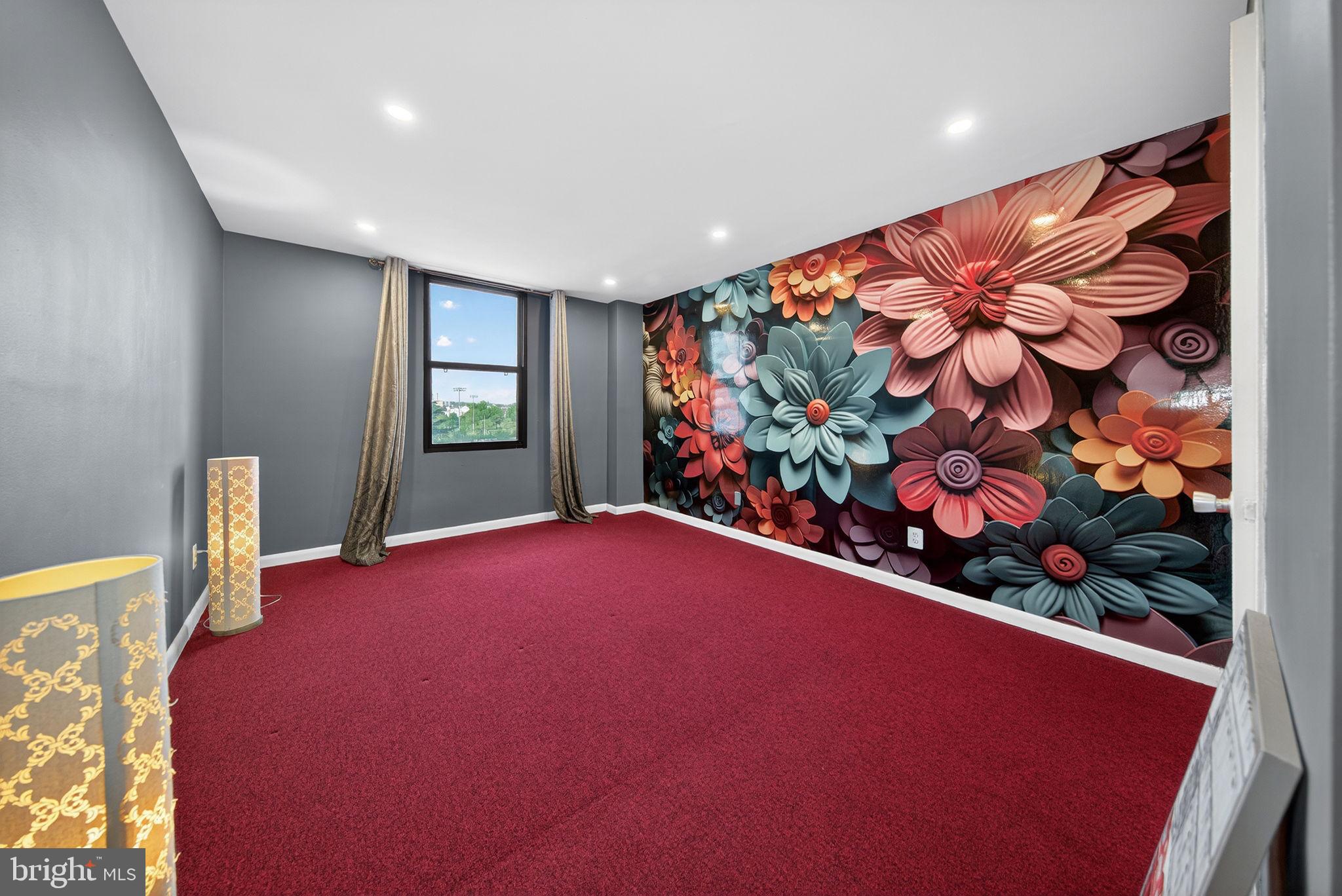 FORTY SIX HUNDRED - Residential