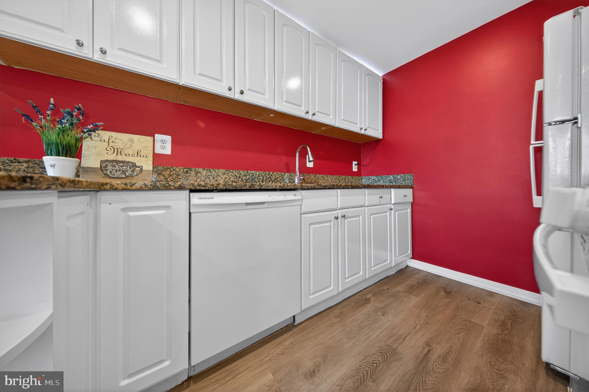 FORTY SIX HUNDRED - Residential