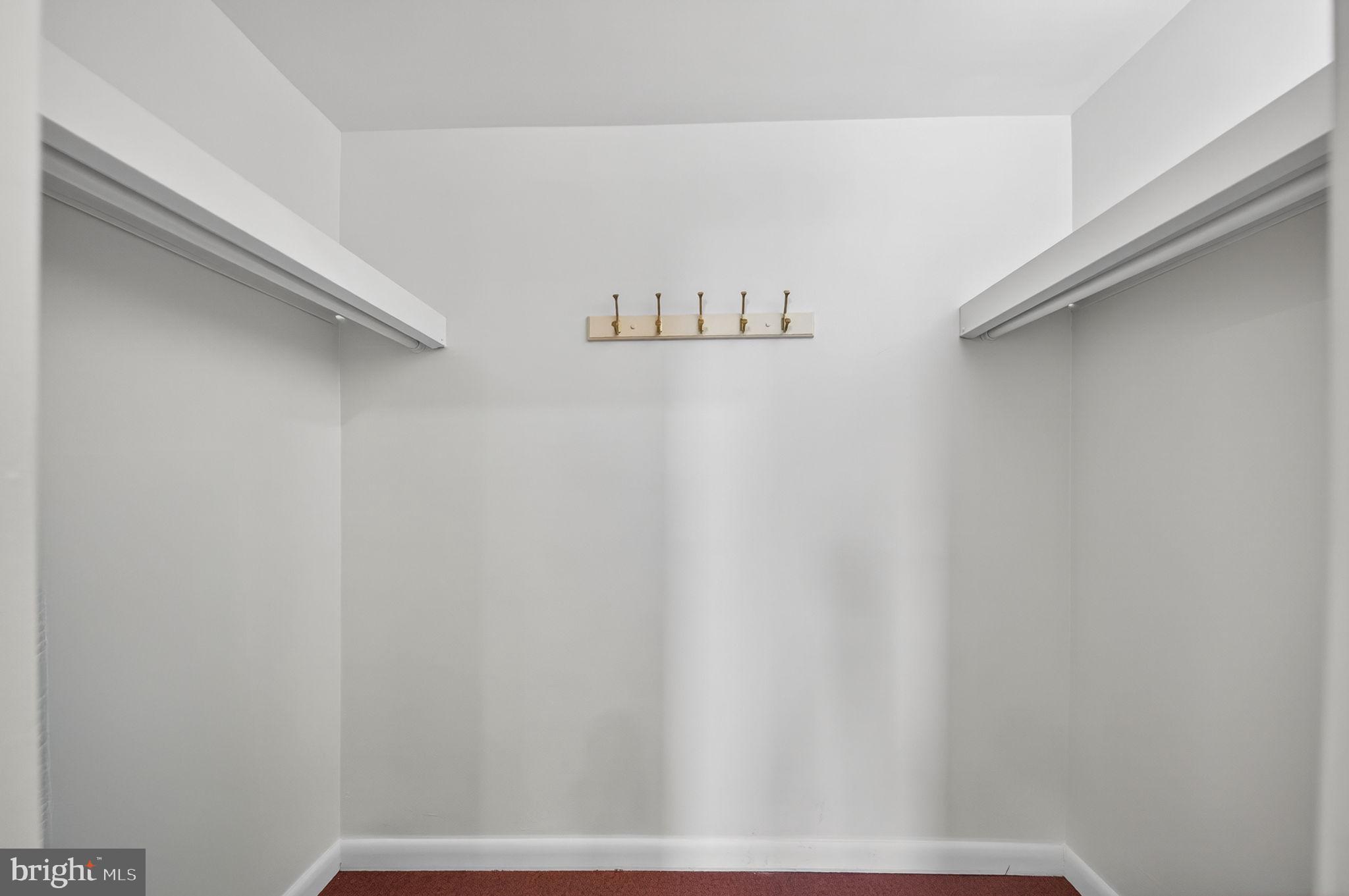 FORTY SIX HUNDRED - Residential