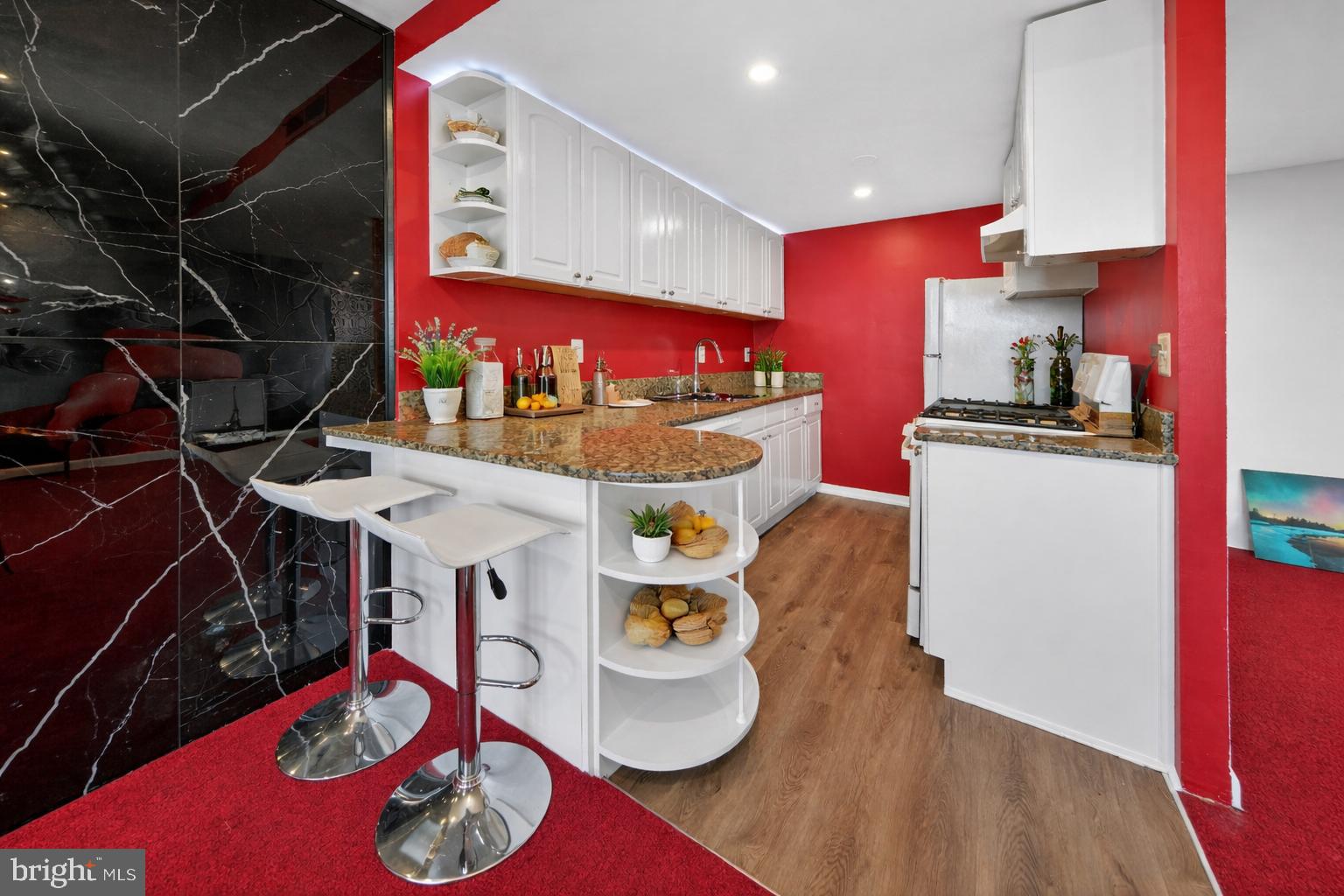 FORTY SIX HUNDRED - Residential