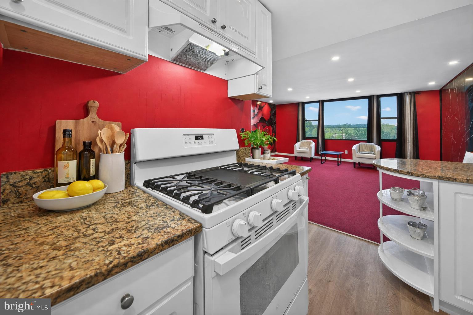 FORTY SIX HUNDRED - Residential