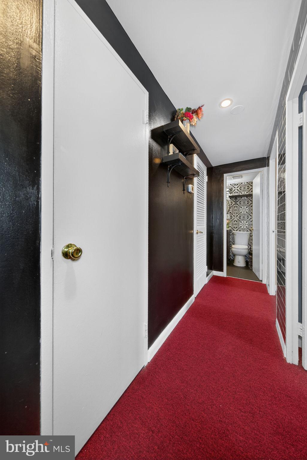 FORTY SIX HUNDRED - Residential