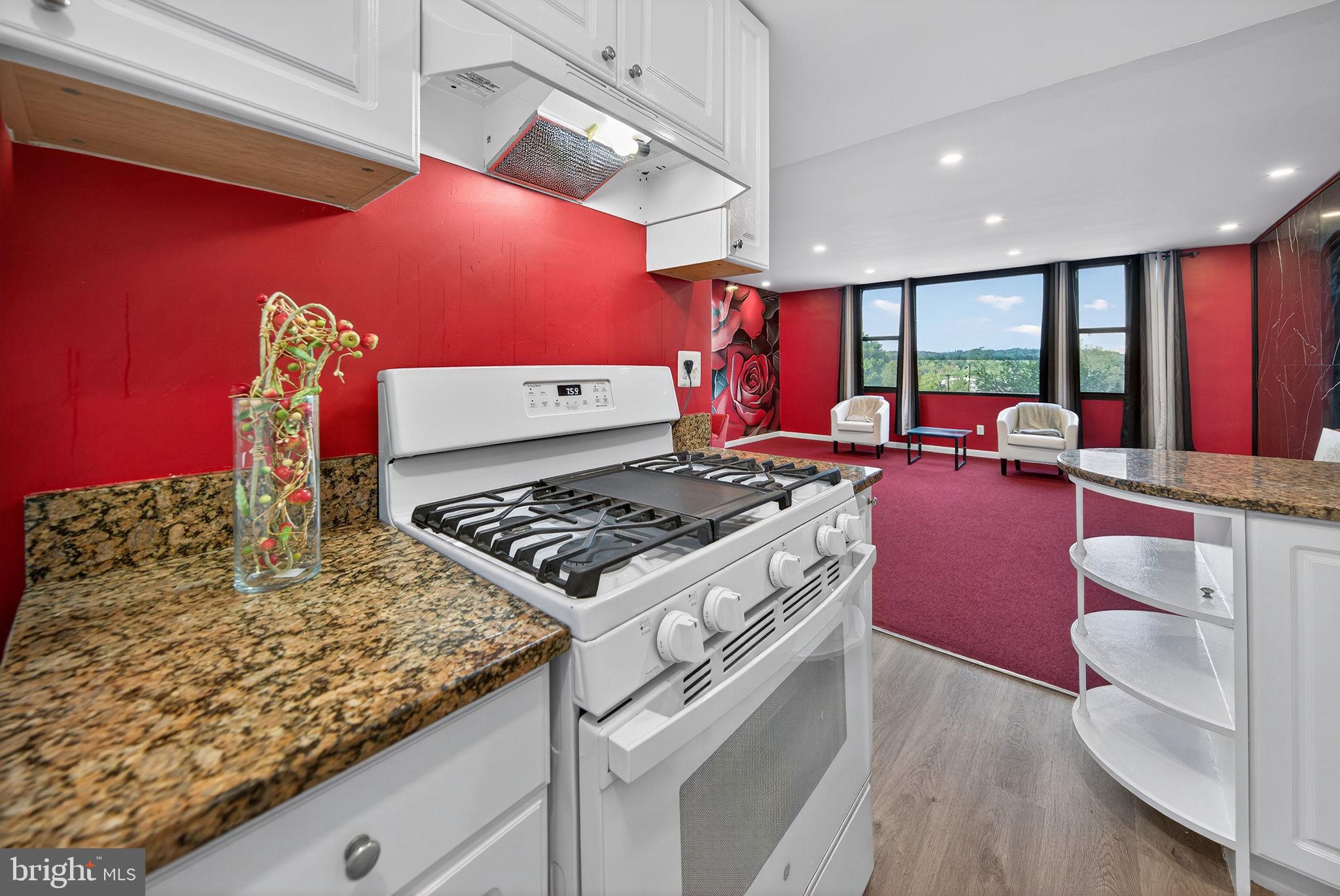 FORTY SIX HUNDRED - Residential