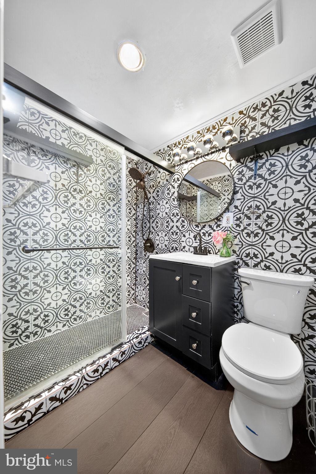 FORTY SIX HUNDRED - Residential